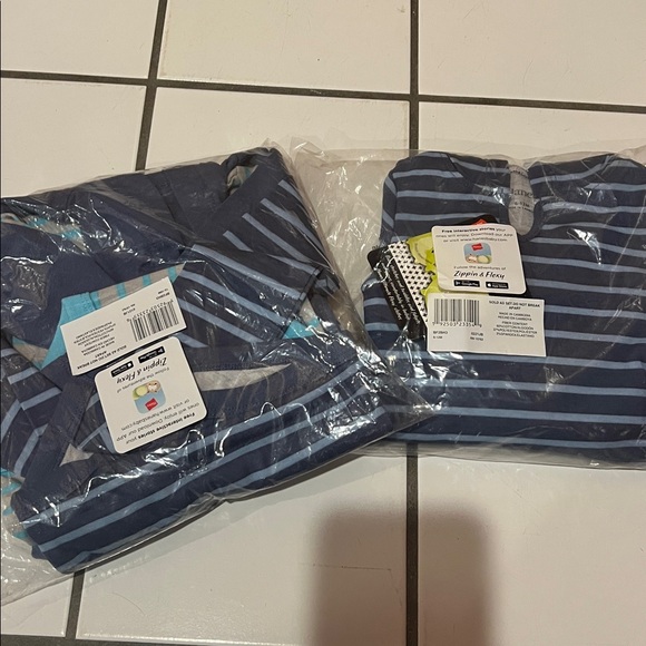Hanes Other - 2 sets of 3 hooded long-sleeve body suits 6-12 12-18 Mo blues/gray by Hanes NWT